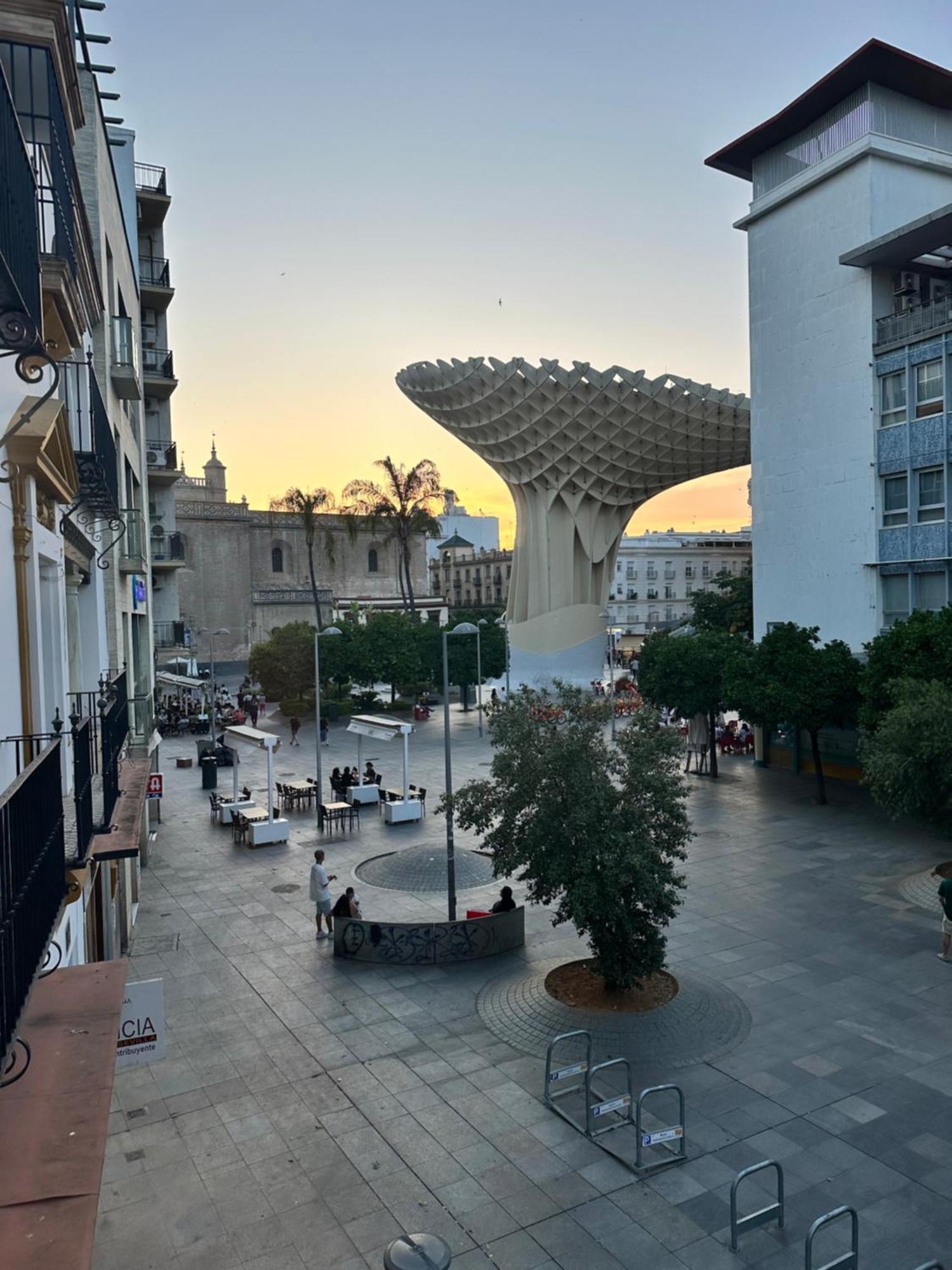 Apartamento Con Vista A Las Setas Sevilla Eksteriør billede